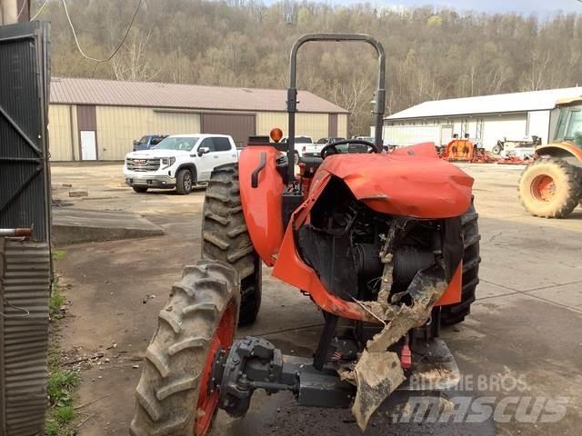 Kubota M6060HD Manji traktori
