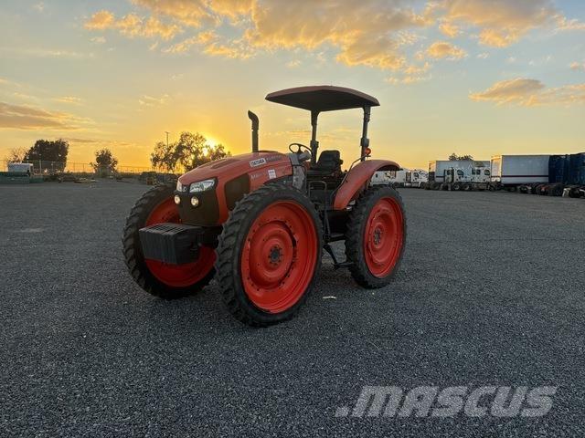 Kubota M69101D Manji traktori