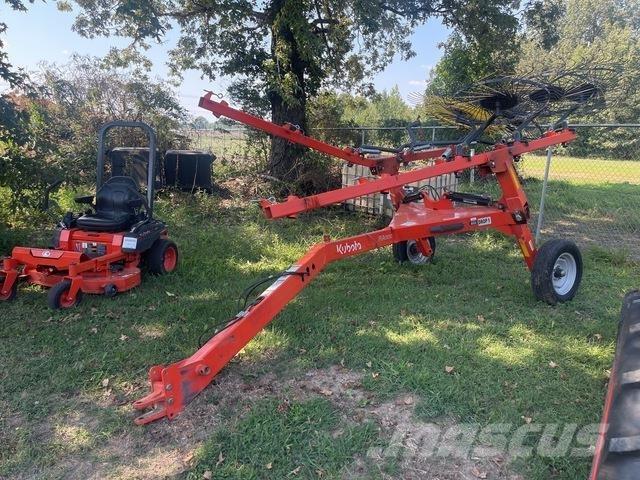 Kubota RA110CR Okretači i sakupljači sena
