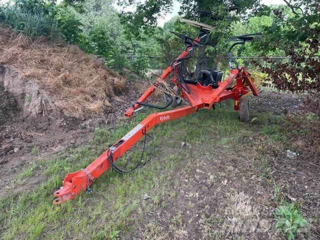 Kubota RA210CR Okretači i sakupljači sena