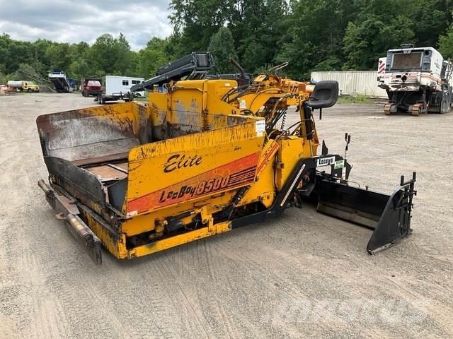 LeeBoy L8500T Asfaltni finišeri