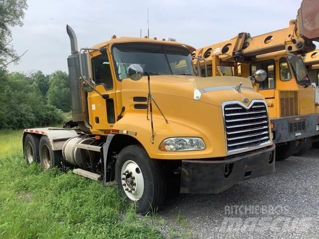 Mack 600 Tegljači
