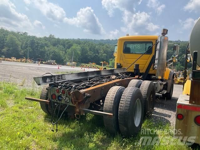 Mack 700 Snežne daske i plugovi