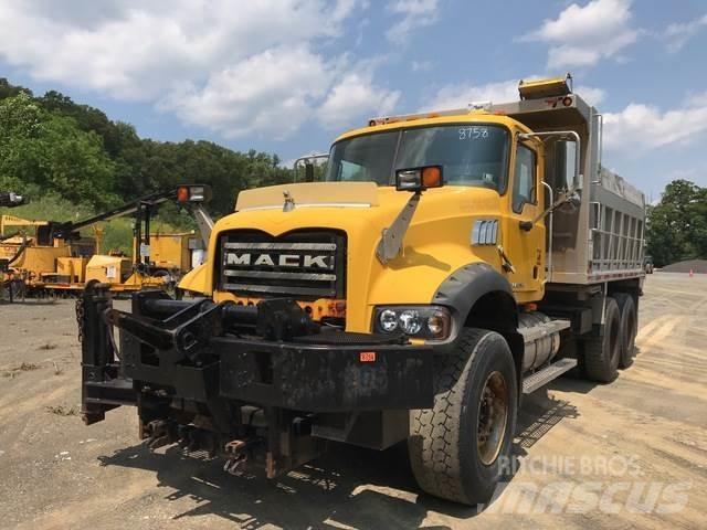 Mack 700 Snežne daske i plugovi