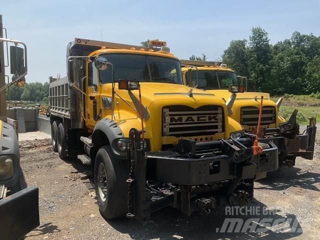 Mack 700 Snežne daske i plugovi