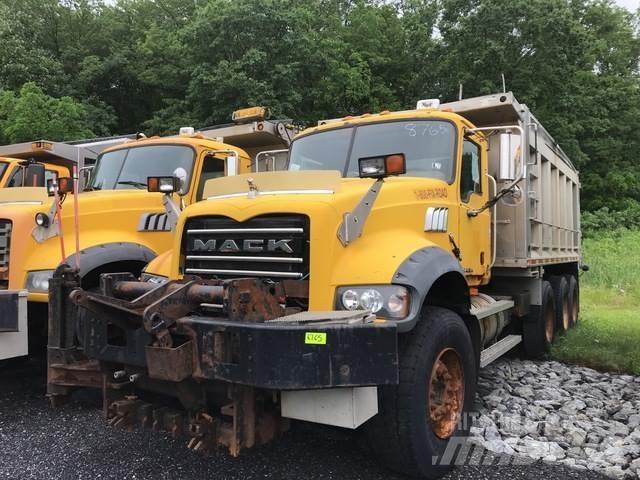 Mack 700 Snežne daske i plugovi