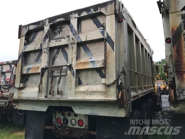 Mack 700 Snežne daske i plugovi