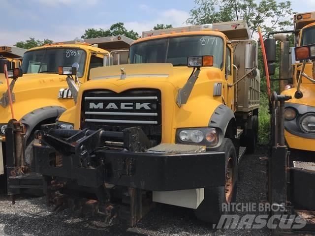 Mack 700 Snežne daske i plugovi