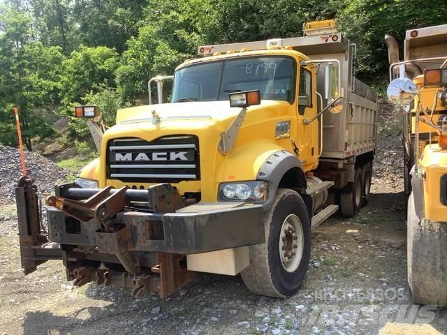 Mack 700 Snežne daske i plugovi