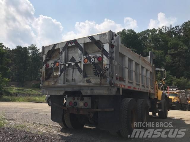 Mack 700 Snežne daske i plugovi