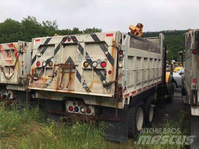 Mack 700 Snežne daske i plugovi