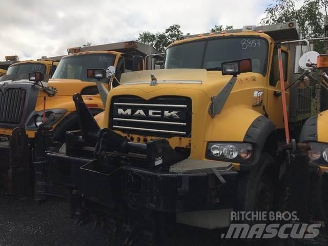 Mack 700 Snežne daske i plugovi