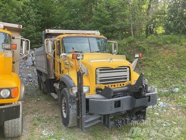 Mack 700 Snežne daske i plugovi