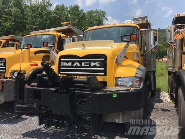Mack 700 Snežne daske i plugovi