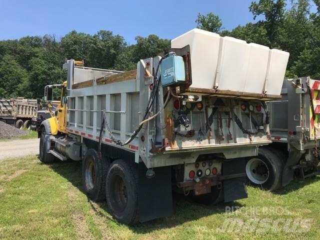 Mack 700 Snežne daske i plugovi