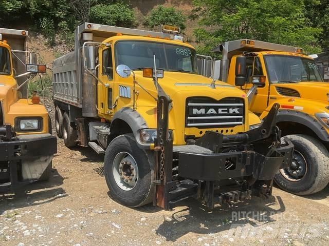 Mack 700 Snežne daske i plugovi