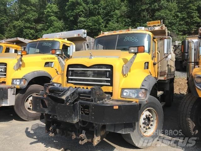 Mack 700 Snežne daske i plugovi