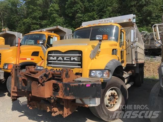 Mack 700 Snežne daske i plugovi