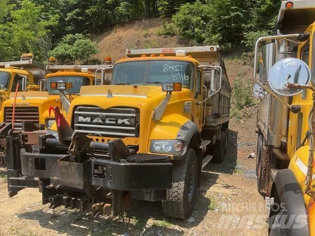Mack 700 Snežne daske i plugovi