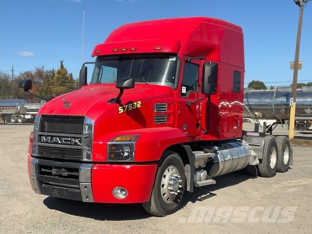 Mack AN64T Tegljači