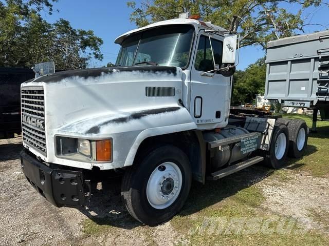 Mack CH600 Tegljači