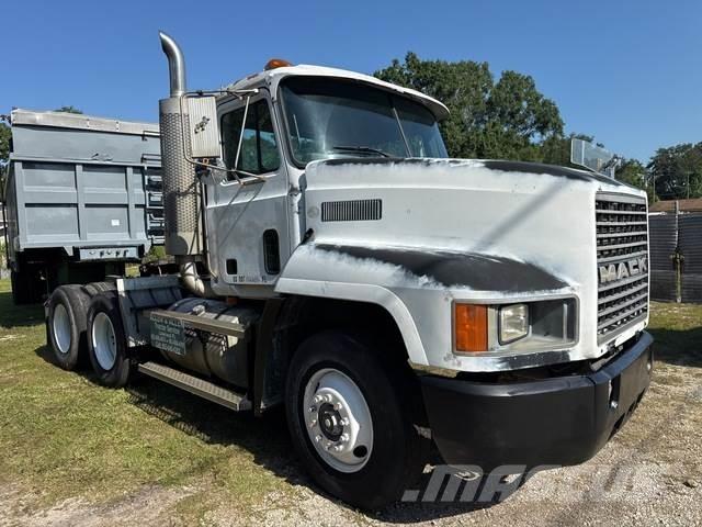 Mack CH600 Tegljači