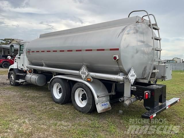 Mack CH613 Kamioni cisterne