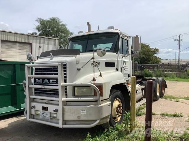 Mack CH613 Tegljači