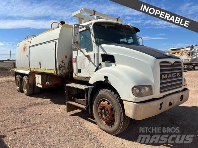 Mack CSMR Kamioni cisterne