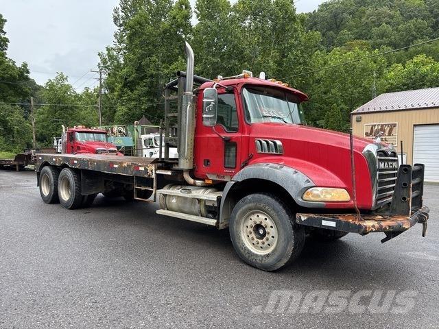 Mack CT713 Šleperi za vozila