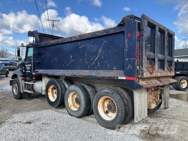 Mack CTP713 Kiperi kamioni