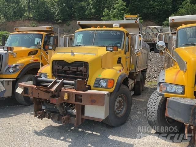 Mack CV700 Snežne daske i plugovi