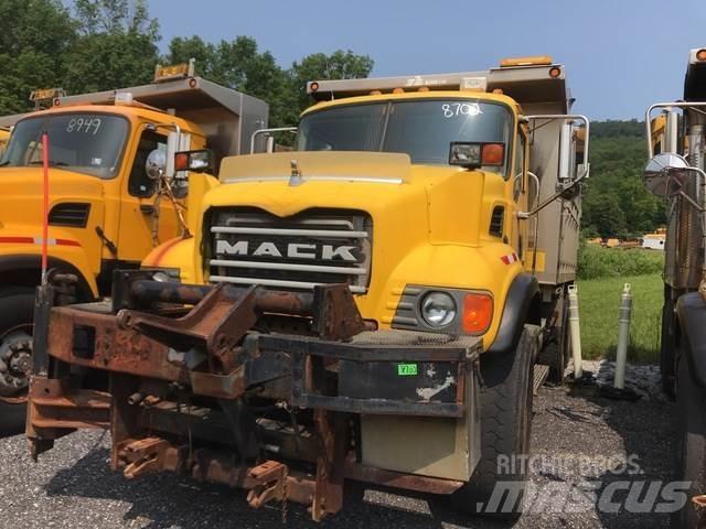 Mack CV700 Snežne daske i plugovi
