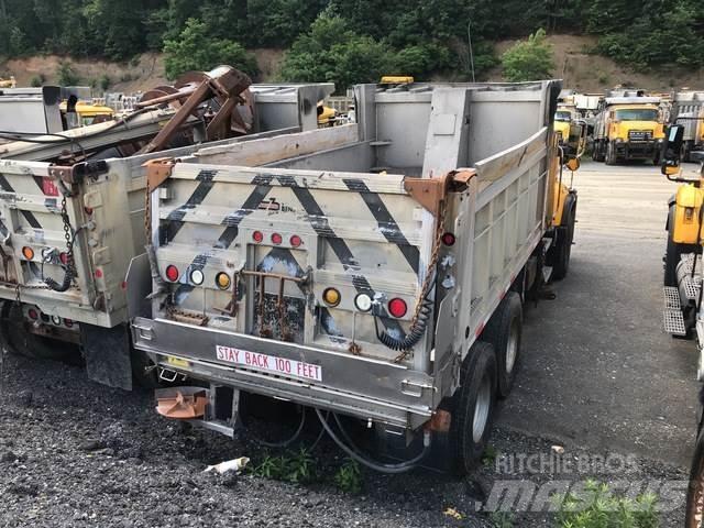 Mack CV700 Snežne daske i plugovi