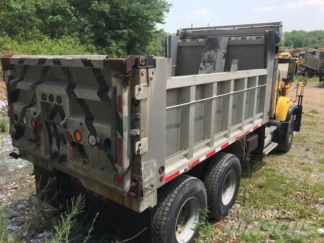 Mack CV700 Snežne daske i plugovi