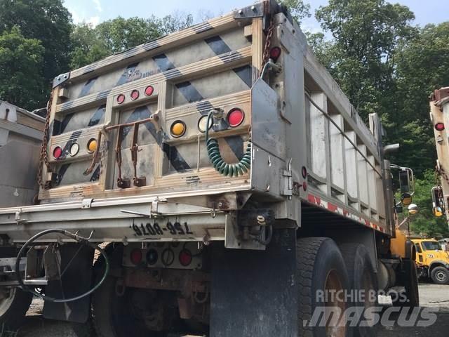 Mack CV700 Snežne daske i plugovi