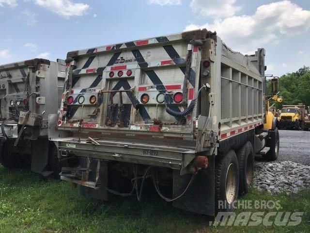 Mack CV700 Snežne daske i plugovi