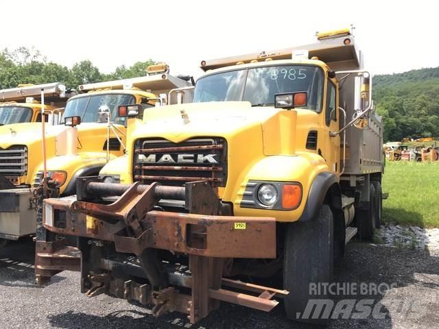 Mack CV700 Snežne daske i plugovi