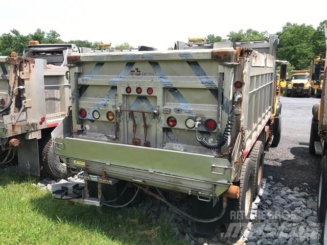 Mack CV700 Snežne daske i plugovi