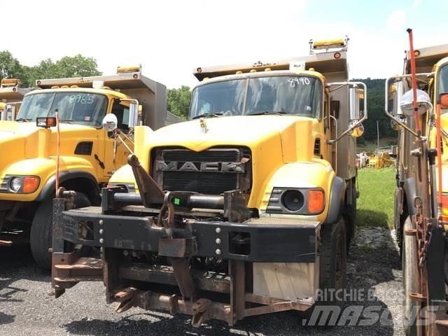 Mack CV700 Snežne daske i plugovi