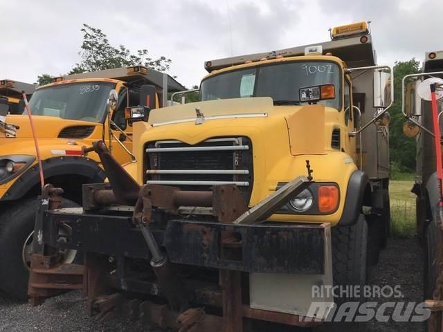 Mack CV700 Snežne daske i plugovi
