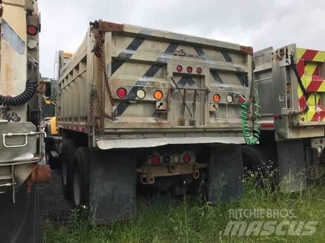 Mack CV700 Snežne daske i plugovi