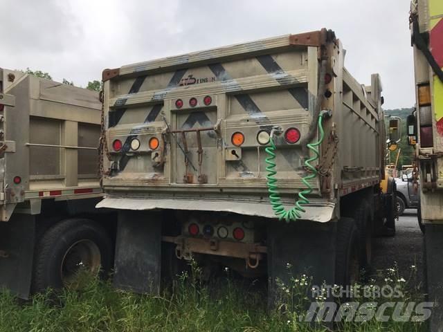 Mack CV700 Snežne daske i plugovi