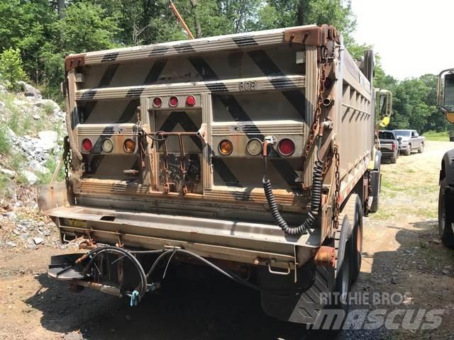 Mack CV700 Snežne daske i plugovi
