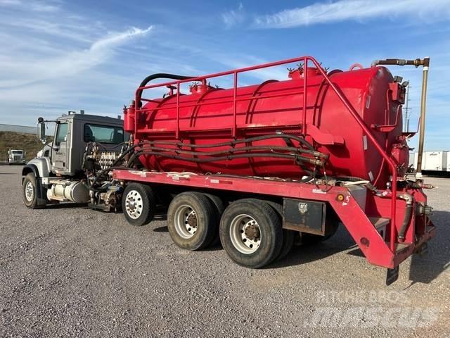 Mack CV713 Ostalo za građevinarstvo