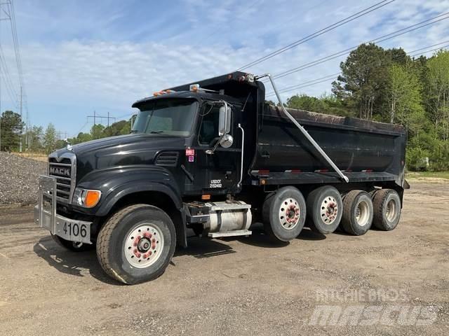 Mack CV713 Kiperi kamioni