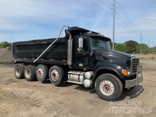 Mack CV713 Kiperi kamioni