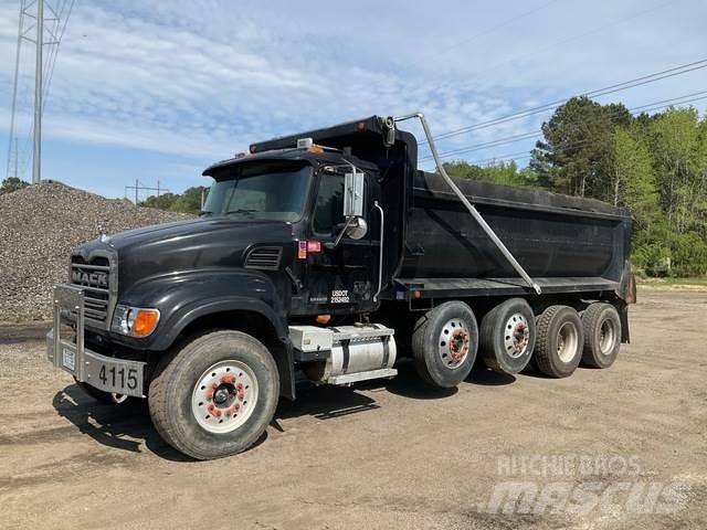 Mack CV713 Kiperi kamioni