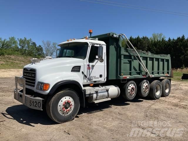 Mack CV713 Kiperi kamioni