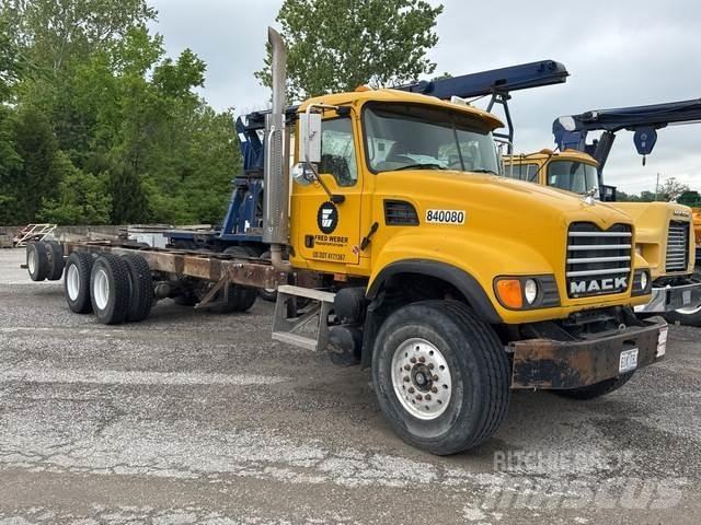 Mack CV713 Kabine i unutrašnjost